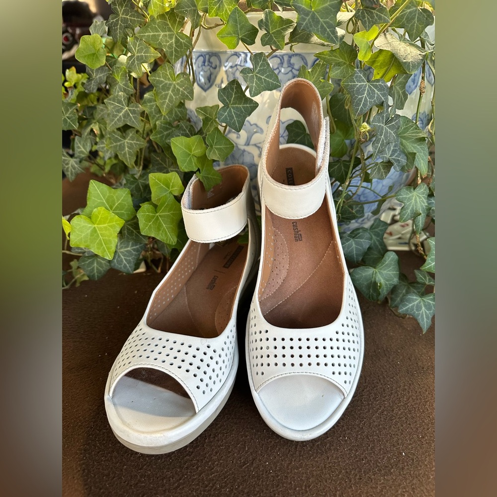 Clarks Collection women’s Reedly Salene wedge sandals - Picture 3 of 10